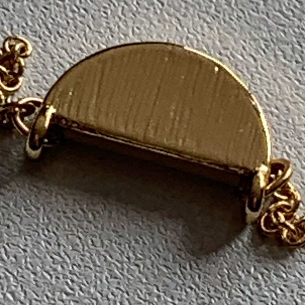 Small Gold Tone Necklace with Peachy Cream Stone Pendant - Picture 6 of 8